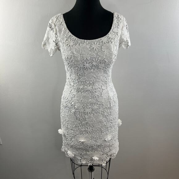 Lilly Pulitzer White Sheath Dress Cotton Floral Lace Scoop Neck Back Zip Size 2 - Picture 2 of 11